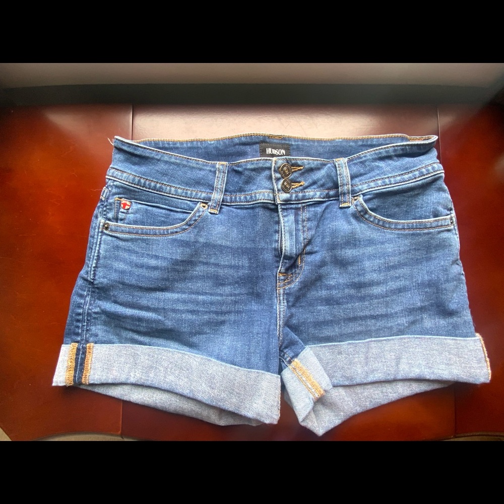 Hudson Ruby shorts, size 31